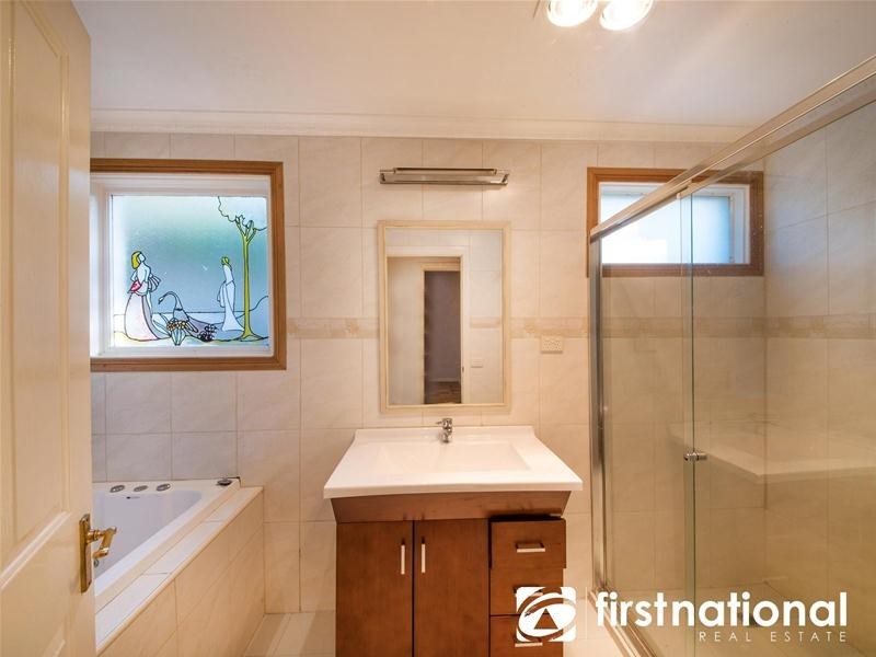 6 Russel Avenue, Berwick VIC 3806