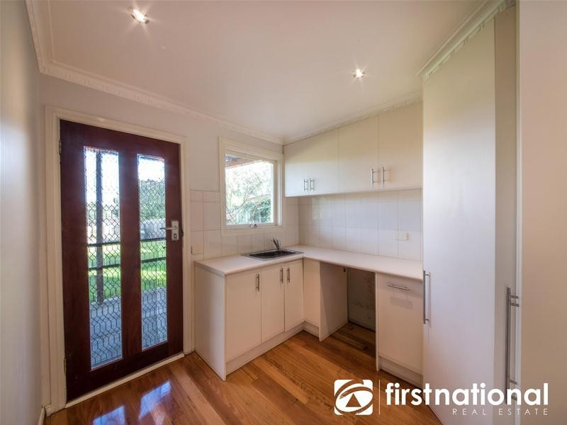 6 Russel Avenue, Berwick VIC 3806