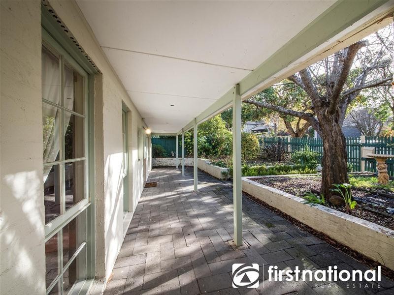 6 Russel Avenue, Berwick VIC 3806