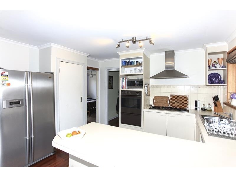 2 Fira Court, Narre Warren VIC 3805