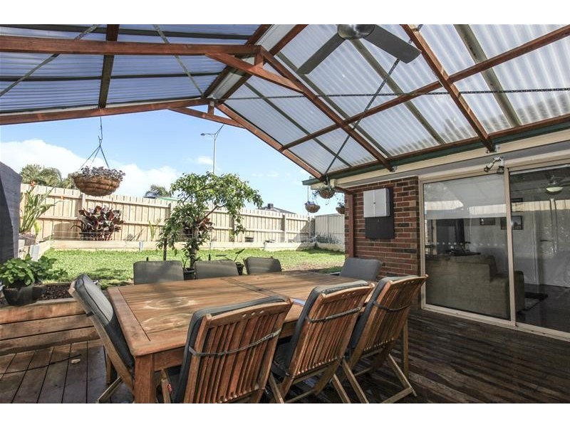 2 Fira Court, Narre Warren VIC 3805