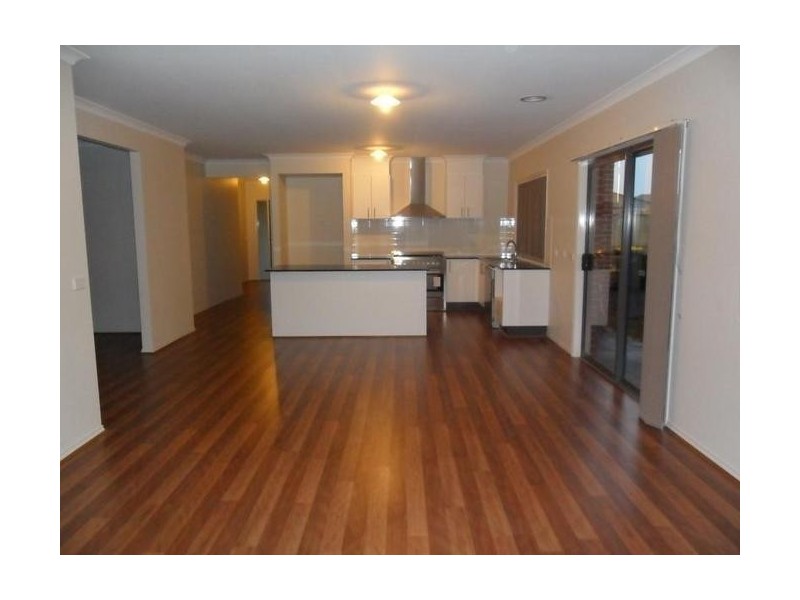 1 Heathfield Lane, Officer VIC 3809