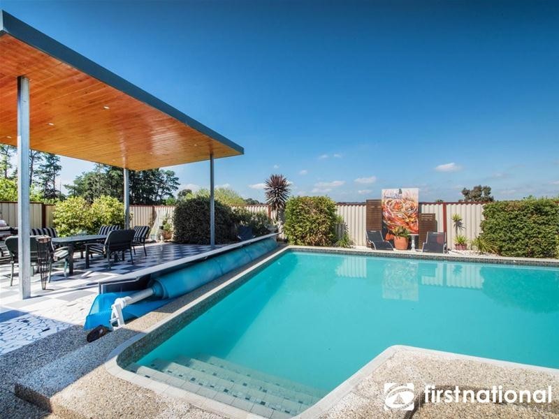 6 Glenwood Road, Narre Warren North VIC 3804