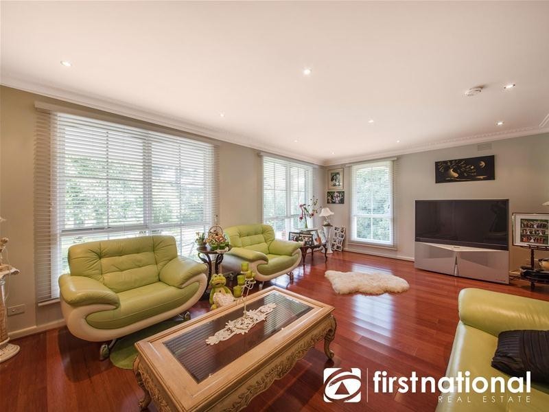 6 Glenwood Road, Narre Warren North VIC 3804