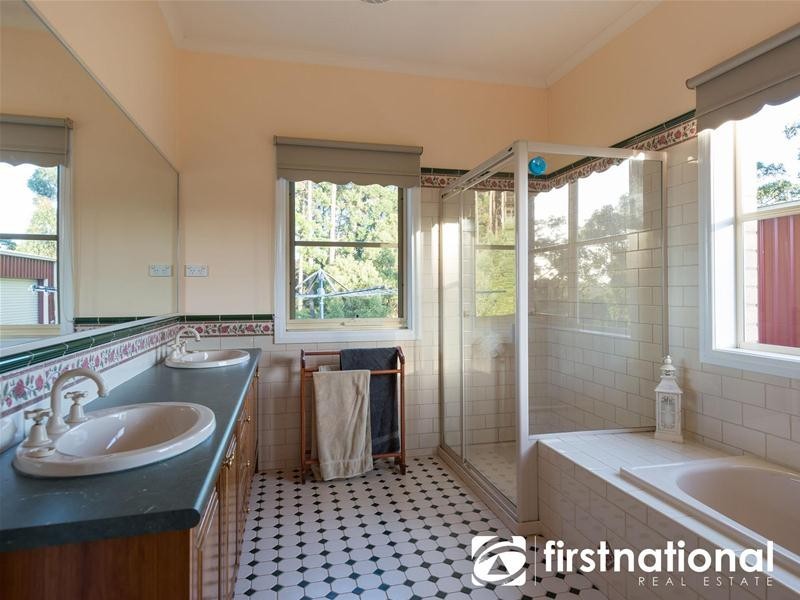 23 Reed Avenue, Beaconsfield Upper VIC 3808