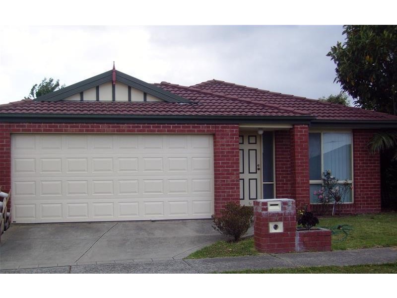 4 Balmaceda Court, Berwick VIC 3806
