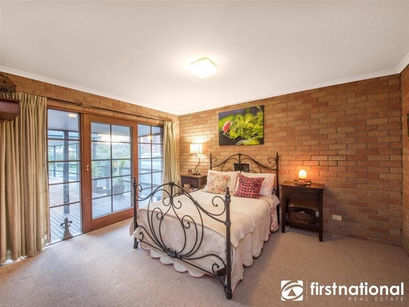 16 Howell Drive, Berwick VIC 3806