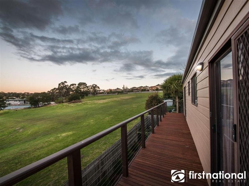 16 Howell Drive, Berwick VIC 3806