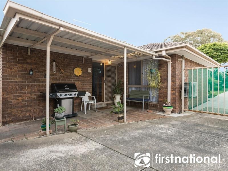 9 Sturrock Court, Berwick VIC 3806