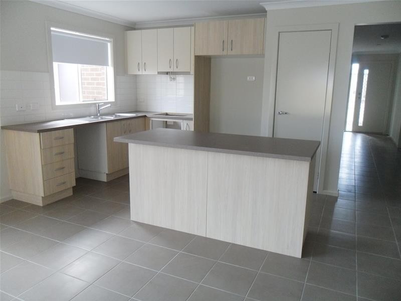 6 Turnbridge Road, Officer VIC 3809