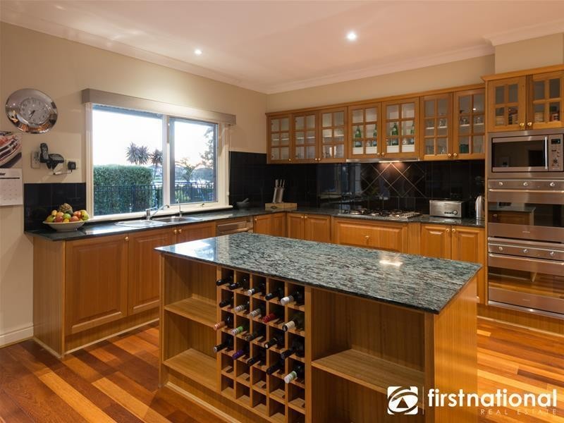31 Clearwater Drive, Pakenham VIC 3810