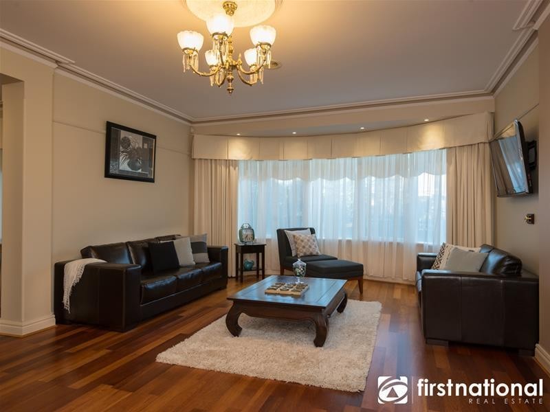 31 Clearwater Drive, Pakenham VIC 3810