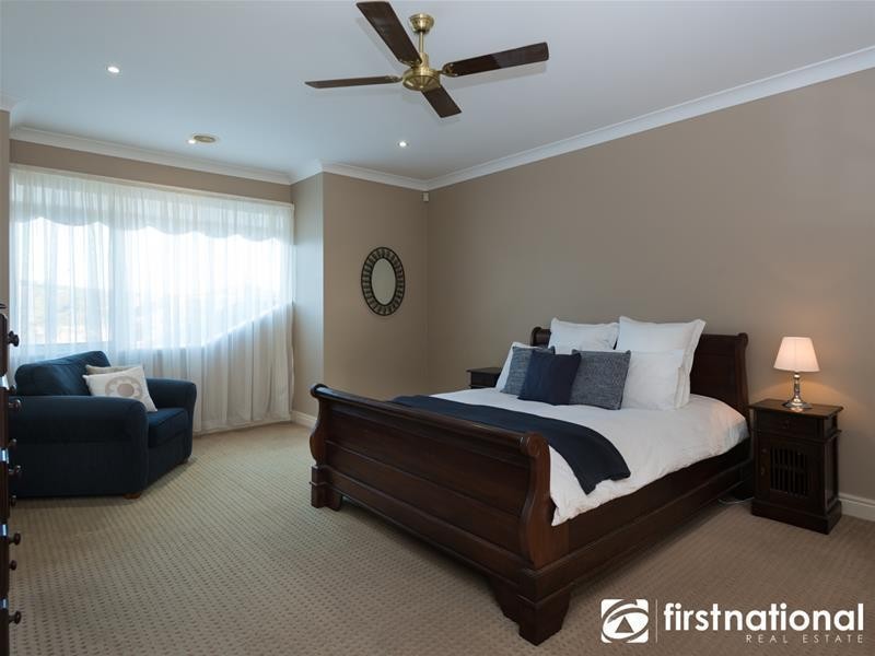 31 Clearwater Drive, Pakenham VIC 3810