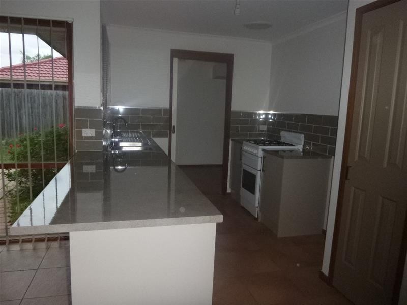 61 Strong Drive, Hampton Park VIC 3976