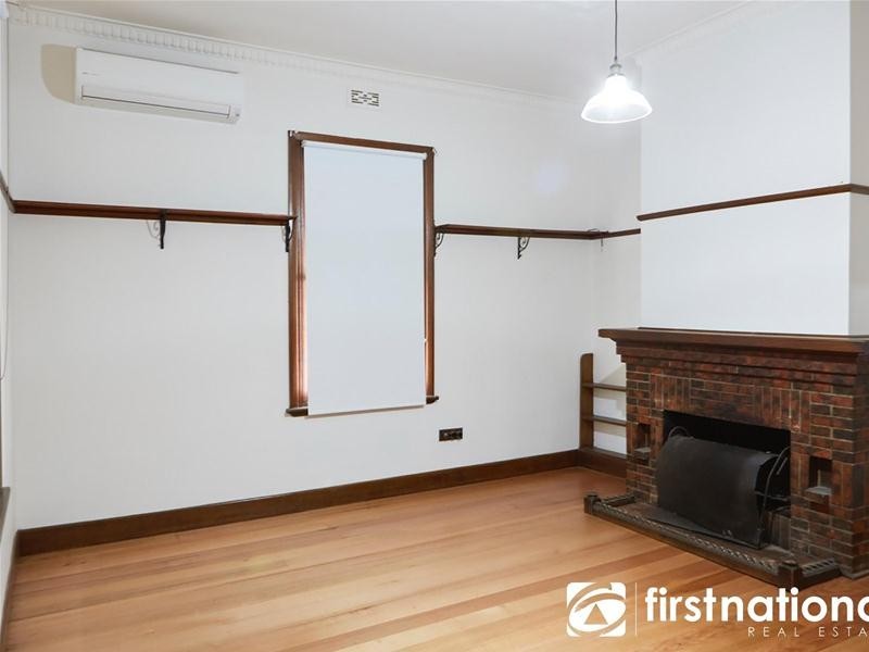 65 Racecourse Road, Pakenham VIC 3810