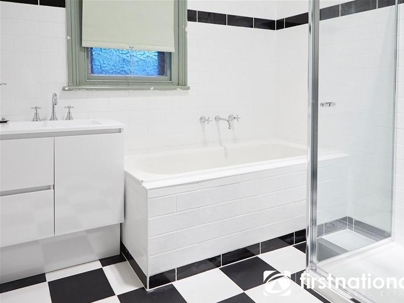 65 Racecourse Road, Pakenham VIC 3810