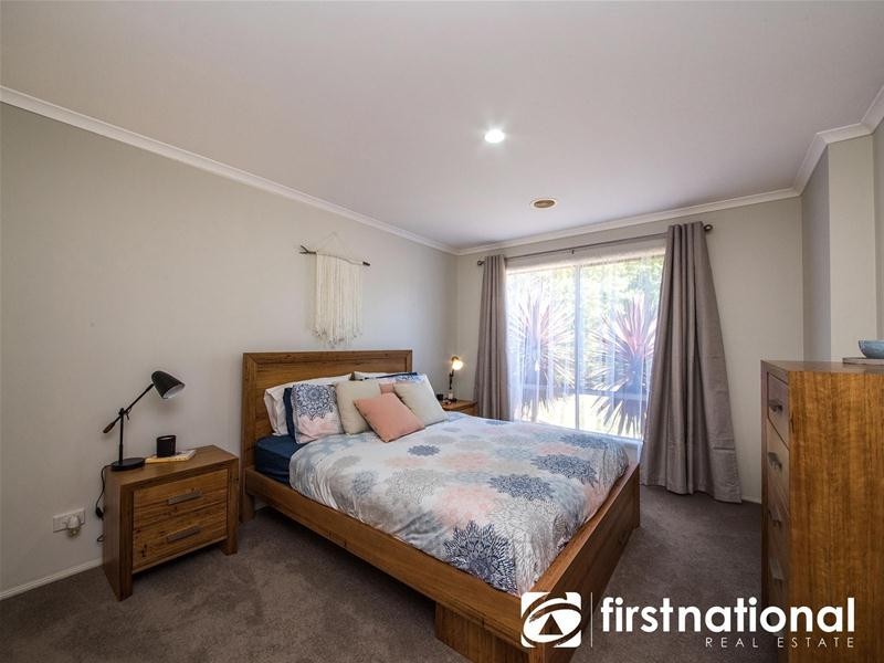 4 Broadland Way, Narre Warren South VIC 3805