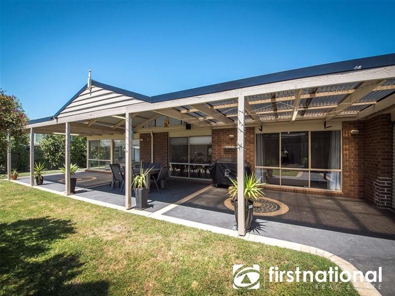 4 Broadland Way, Narre Warren South VIC 3805