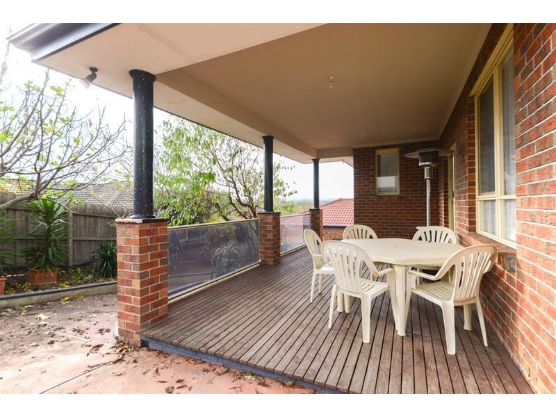 33 Harold Keys Drive, Narre Warren South VIC 3805