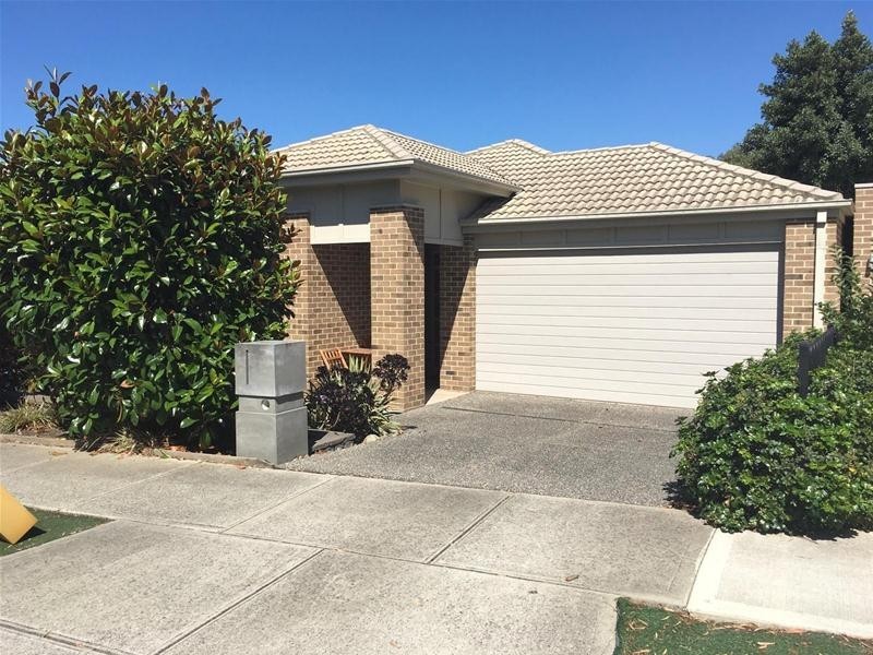 36 Yellowbox Crescent, Lyndhurst VIC 3975