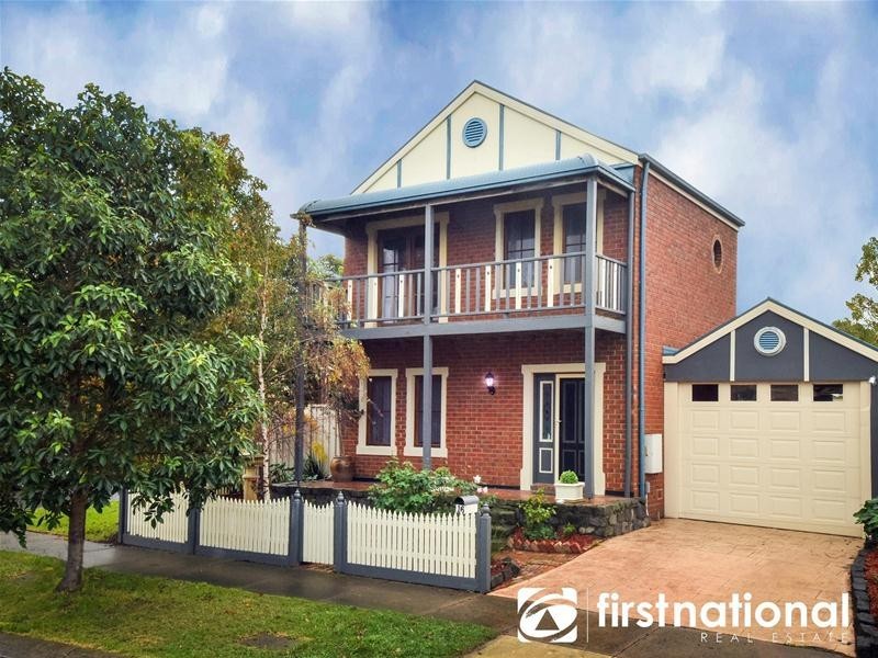 16 Spring Circuit, Pakenham VIC 3810