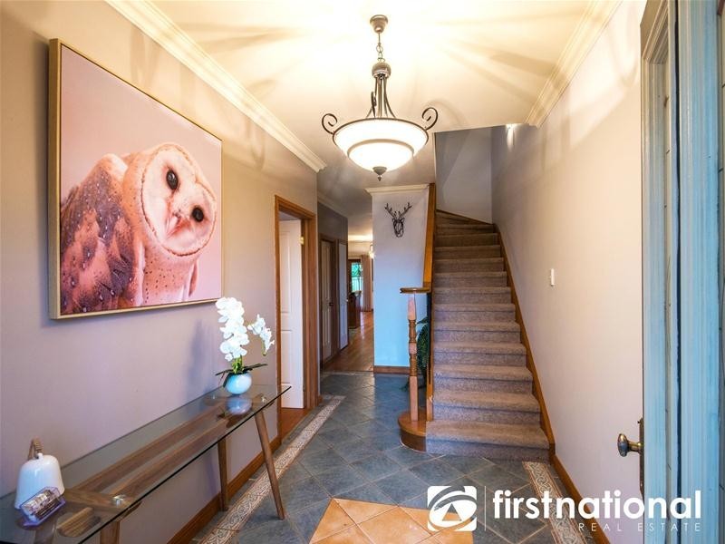 16 Spring Circuit, Pakenham VIC 3810