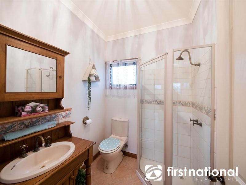 16 Spring Circuit, Pakenham VIC 3810