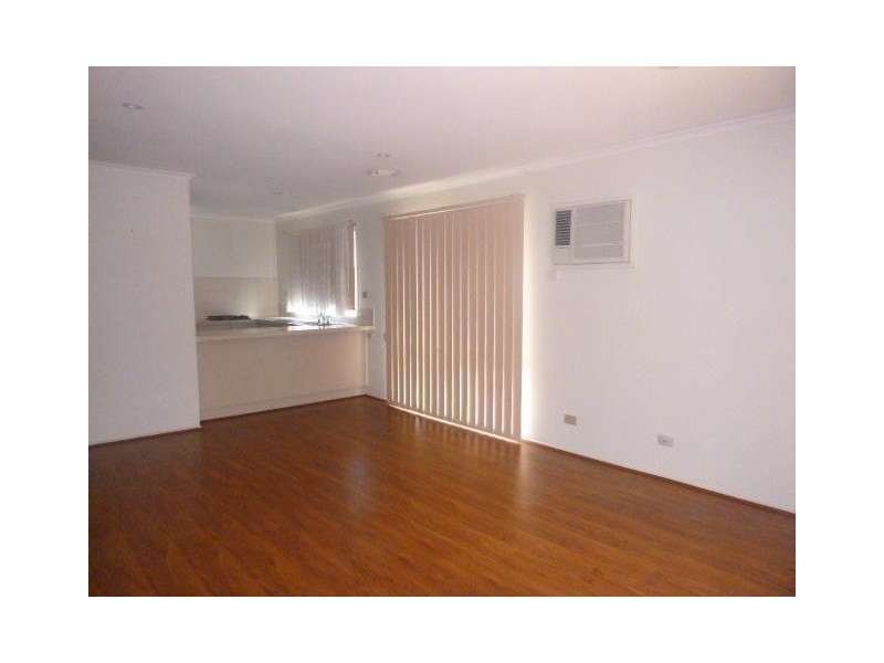 24 Hillview Rise, Hampton Park VIC 3976