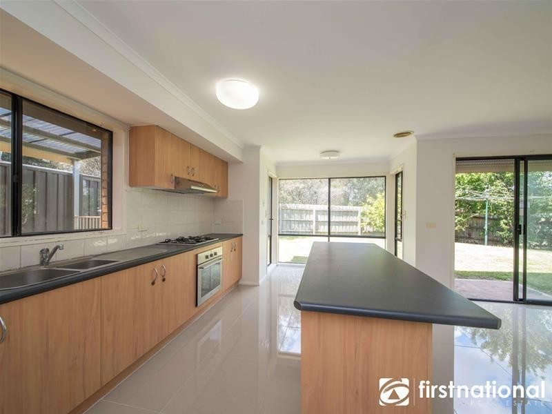 8 Justin Court, Narre Warren VIC 3805