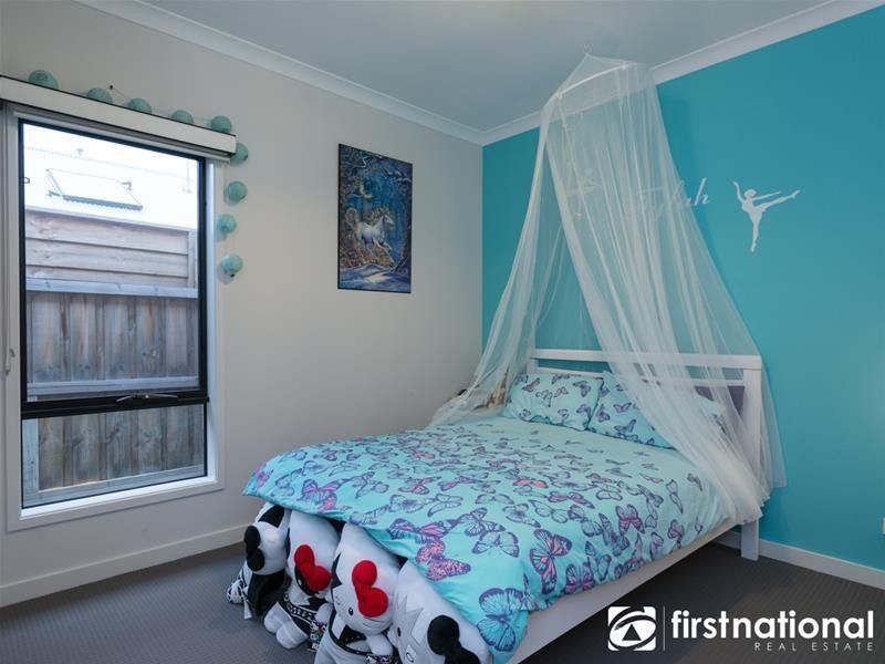 43 Mackellar Street, Pakenham VIC 3810