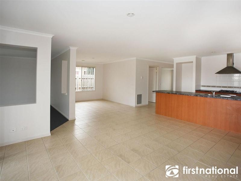 12 Park Boulevard, Pakenham VIC 3810