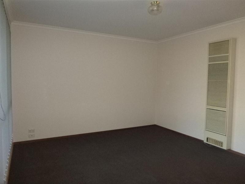 2/2 Warwickshire Court, Narre Warren VIC 3805