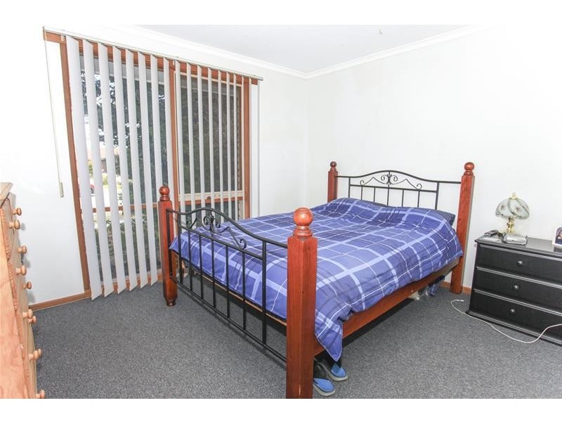 98 Nettle Drive, Hallam VIC 3803