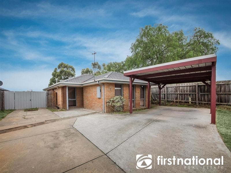 17 Michelle Drive, Hampton Park VIC 3976