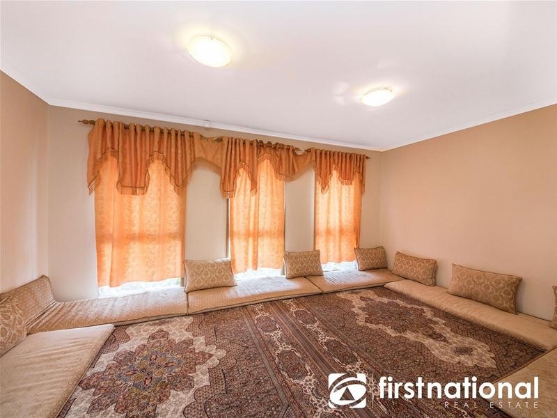 17 Michelle Drive, Hampton Park VIC 3976