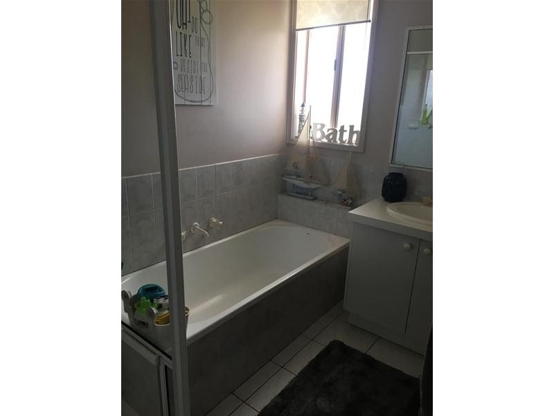 84 Saffron Drive, Narre Warren VIC 3805