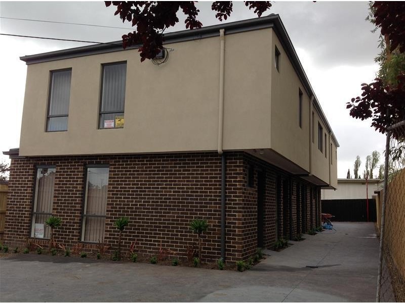 10/8 Nobelius Avenue, Narre Warren VIC 3805