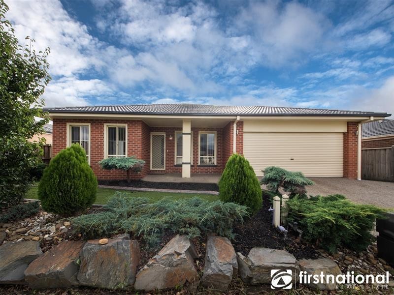 46 Thunderbolt Drive, Cranbourne East VIC 3977