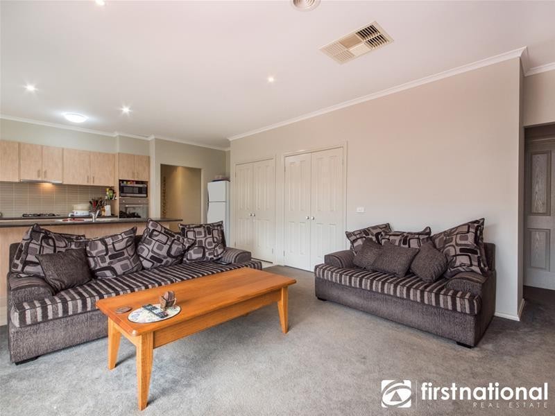 46 Thunderbolt Drive, Cranbourne East VIC 3977