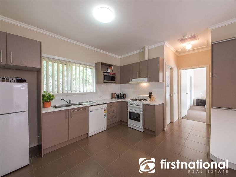 2/84 Sweeney Drive, Narre Warren VIC 3805