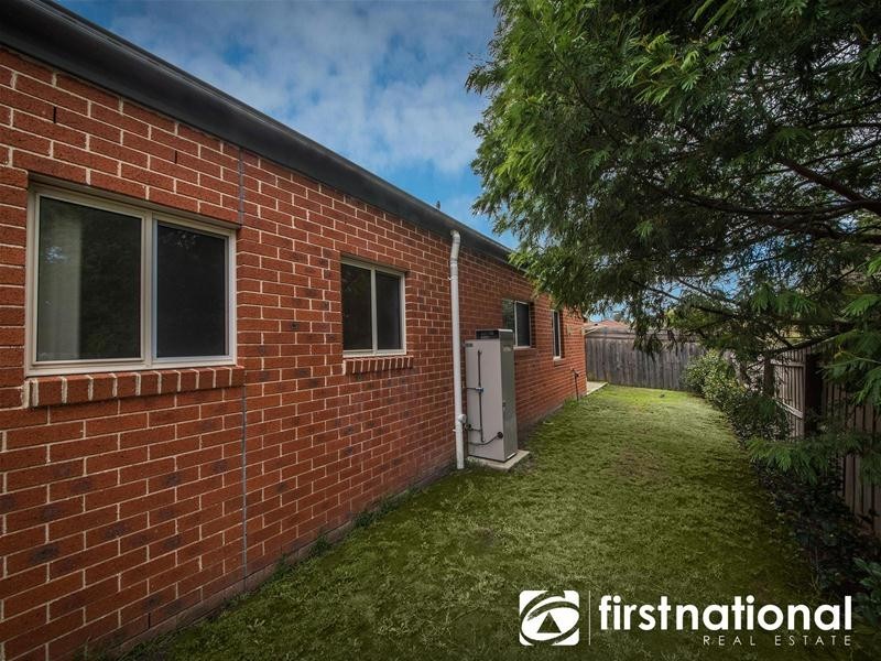 2/84 Sweeney Drive, Narre Warren VIC 3805