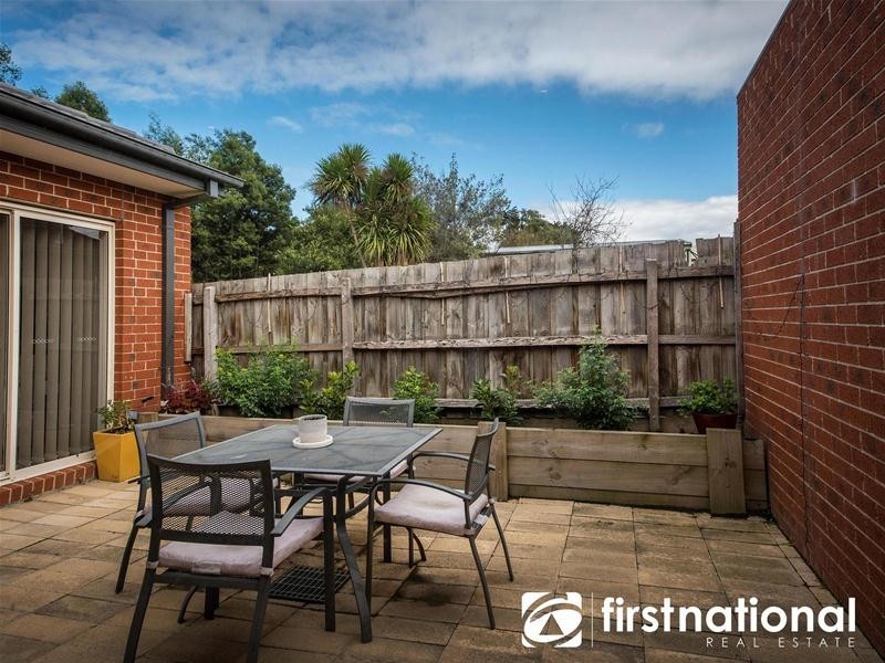 2/84 Sweeney Drive, Narre Warren VIC 3805