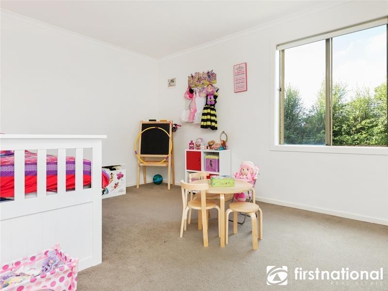 37 Scarlet Crescent, Pakenham VIC 3810