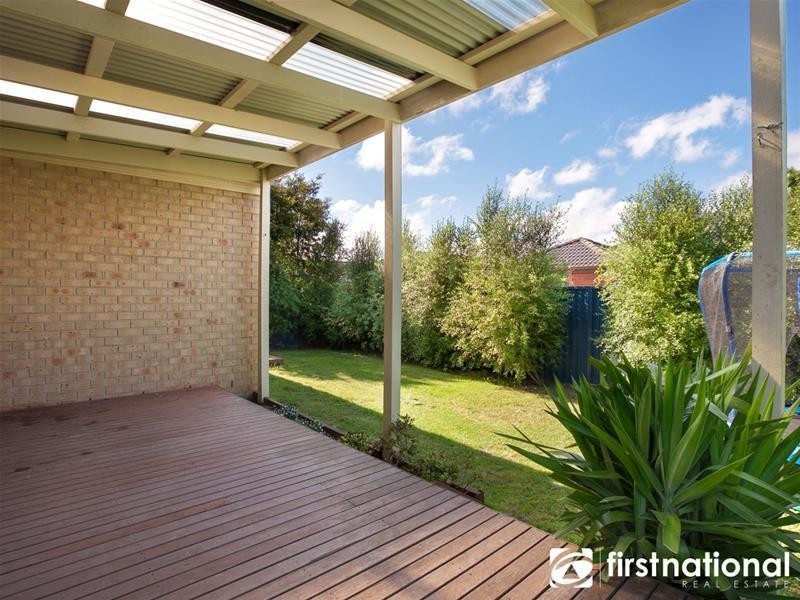 37 Scarlet Crescent, Pakenham VIC 3810