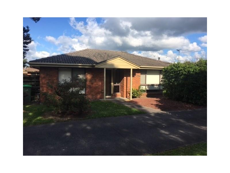 2/83 Princes Highway, Beaconsfield VIC 3807