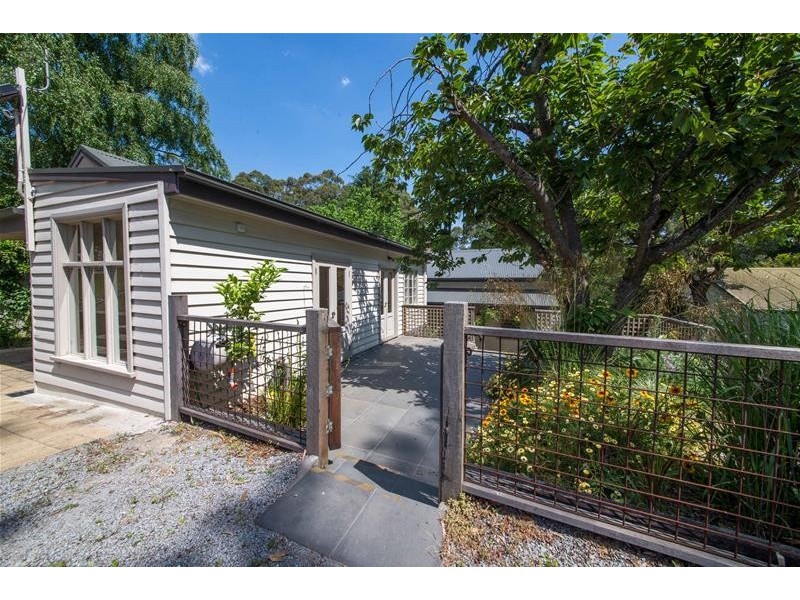 288 Belgrave Gembrook Road, Clematis VIC 3782