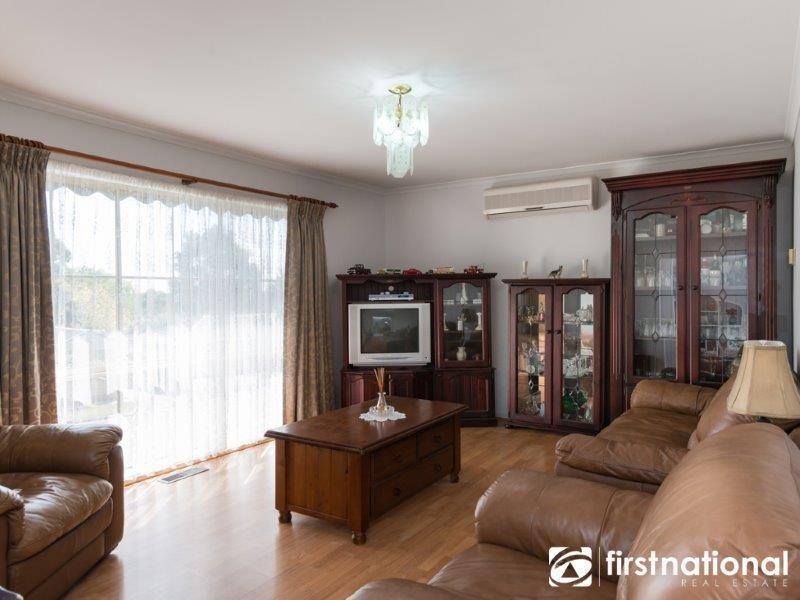 85 Strathavan Drive, Berwick VIC 3806