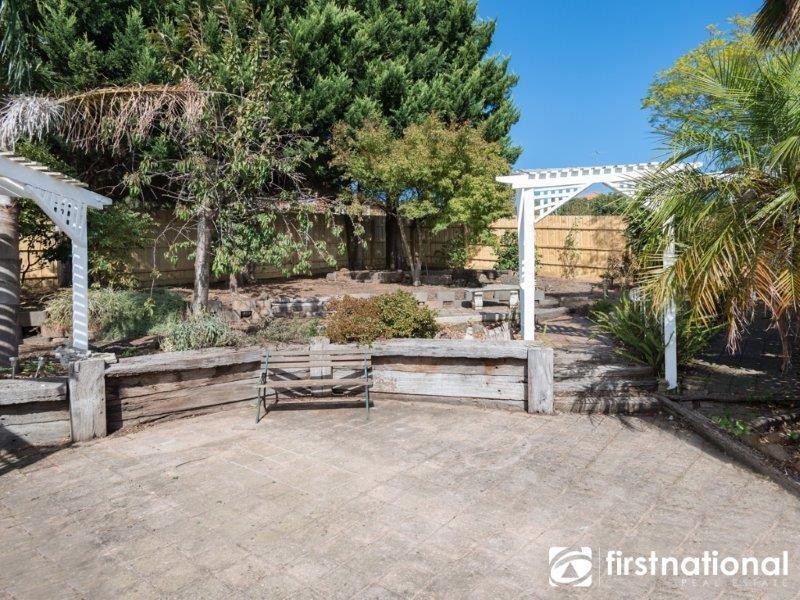 85 Strathavan Drive, Berwick VIC 3806