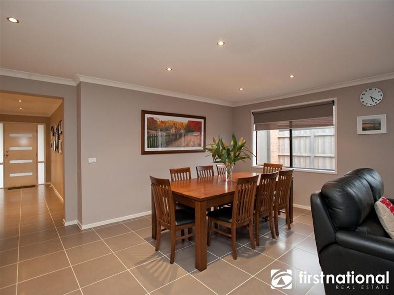 15 Webster Way, Pakenham VIC 3810