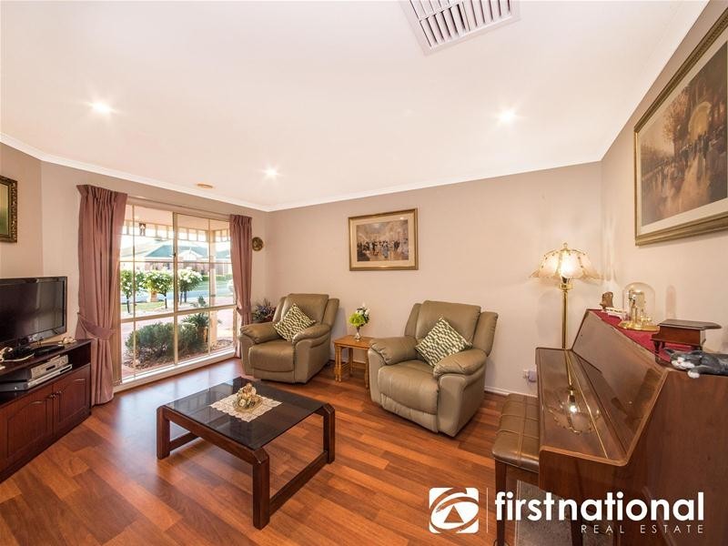 7 Kingfisher Court, Pakenham VIC 3810